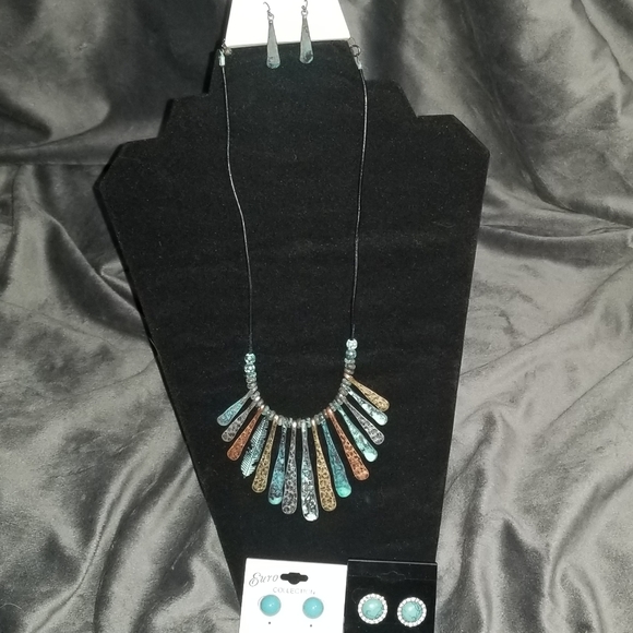 4 Pc Turquoise Necklace & Earrings Bundle - Picture 4 of 6